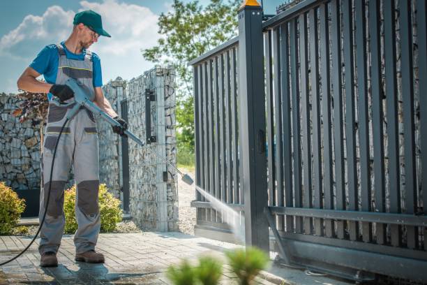 Best Warehouse Cleaning  in Century, FL